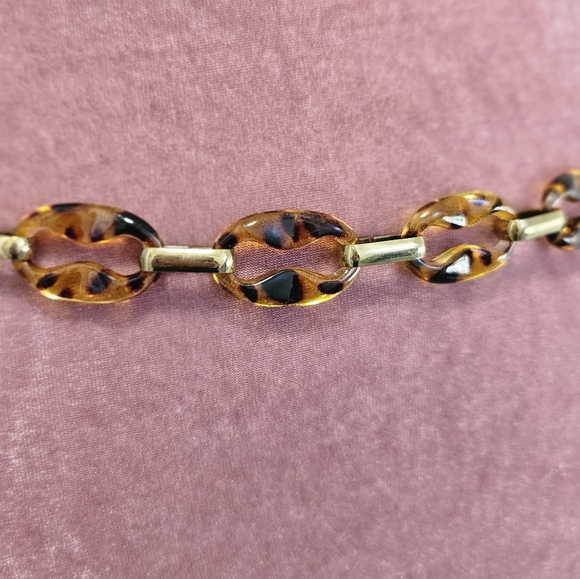 Steve Madden gold and faux tortoise shell chain belt. Adjustable - Picture 2 of 8